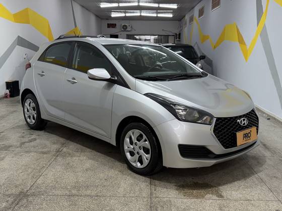 HYUNDAI HB20 1.6 COMFORT PLUS 16V FLEX 4P AUTOMÁTICO HYUNDAI HB20 1.6 COMFORT PLUS 16V FLEX 4P AUTOMÁTICO